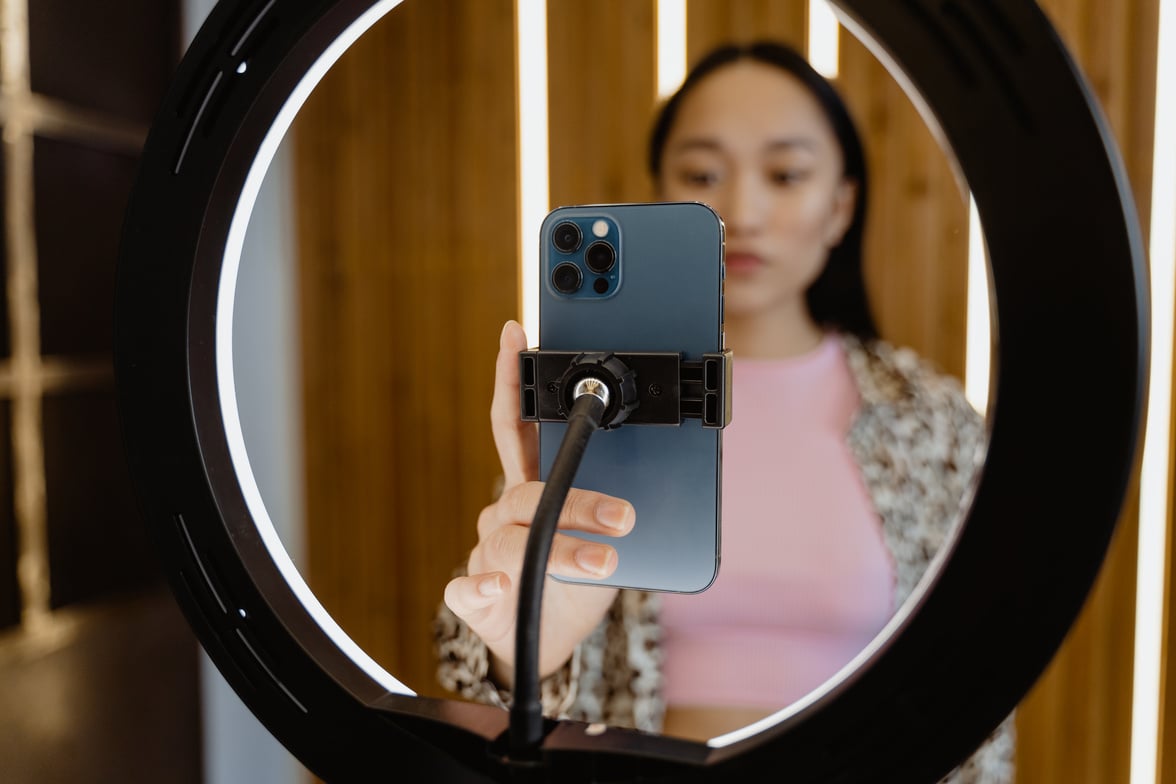 A Ring Light with Smartphone 